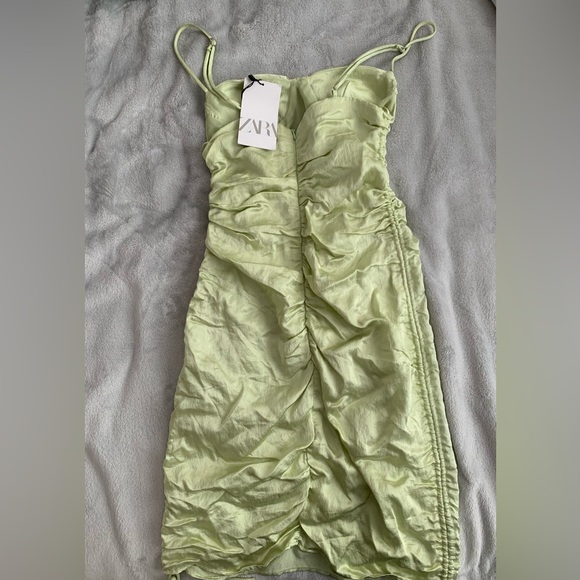 Lime green Zara mini dress with strings - Picture 7 of 8